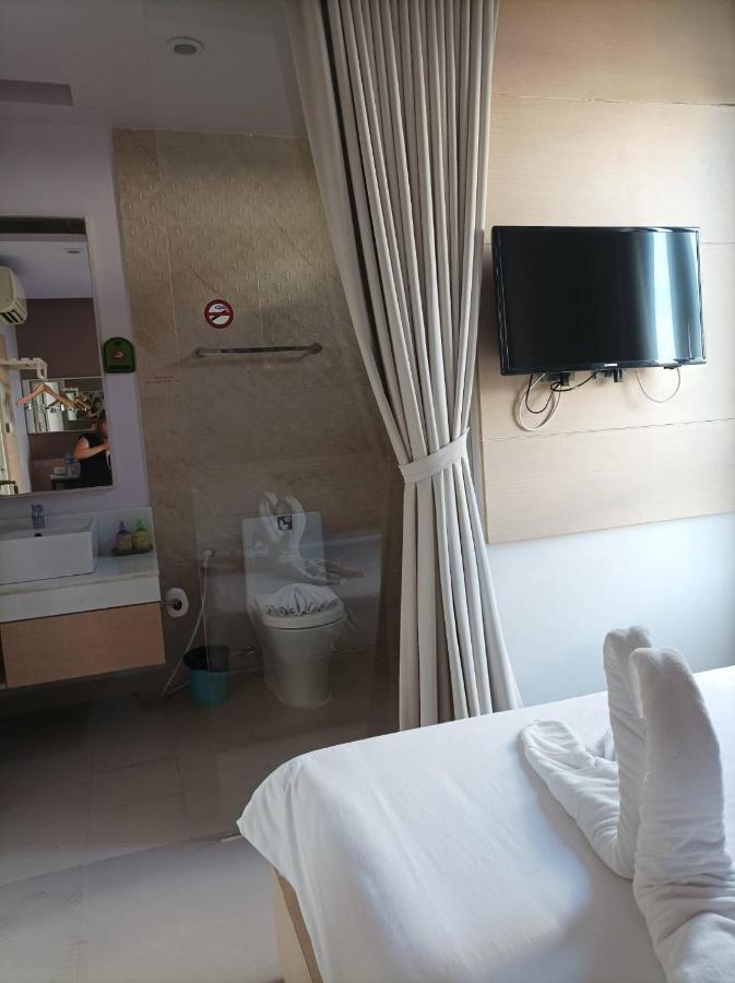 My Hotel Phuket Patong Bagian luar foto
