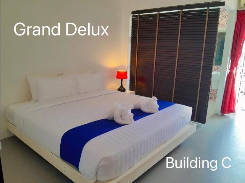 My Hotel Phuket Patong Bagian luar foto